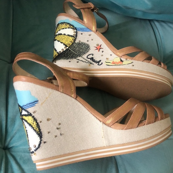 COACH Tan “Beach Scene” Wedge Sandals-9.5 - Picture 8 of 14
